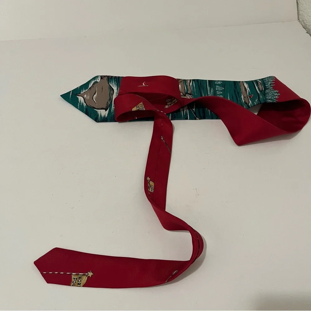 Vintage Wembley Silk Christmas Holiday Santa Golf Necktie Dress Career Mens Tie